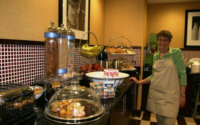 Hampton Inn & Suites Millington