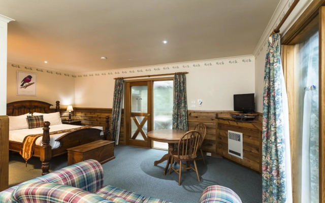 Cradle Forest Inn