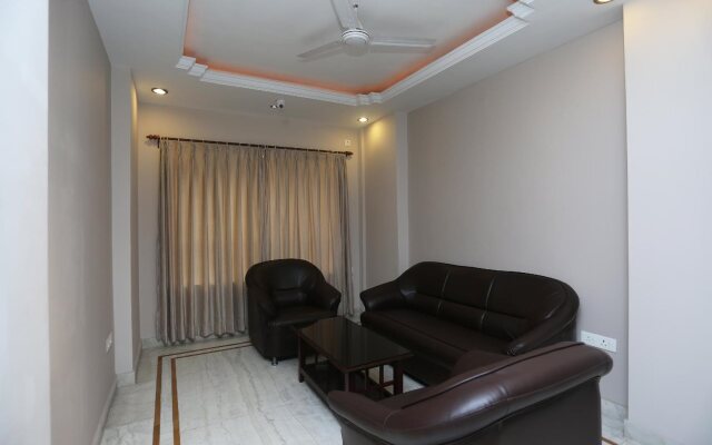 B S Guest House by OYO Rooms