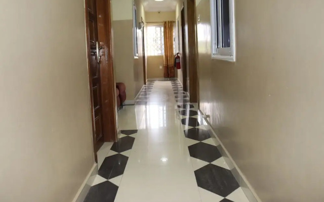 Rhogem Hotel