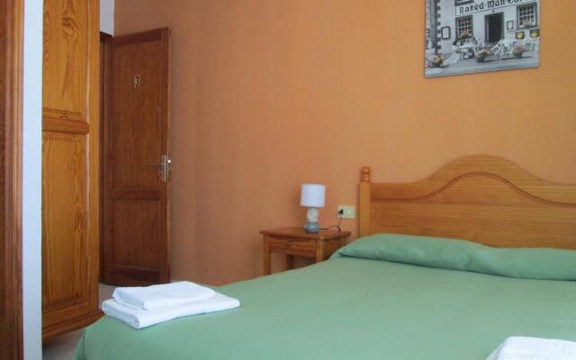 La Palma Hostel by Pension Central