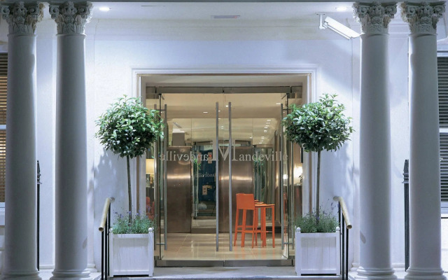 The Mandeville Hotel