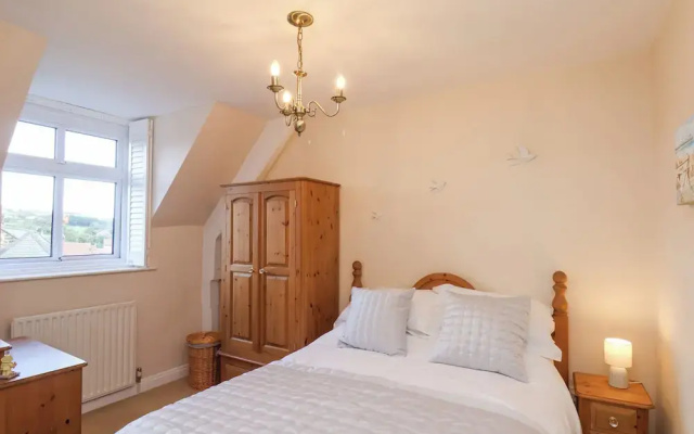 Maypole Cottage
