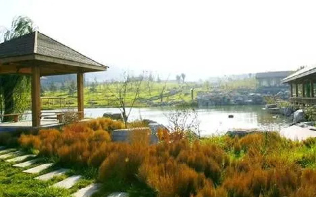 Grand River Garden Hotel