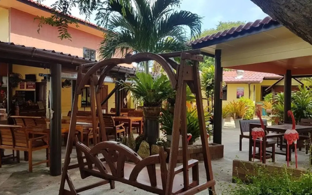 Baan Prakaikaew Resort