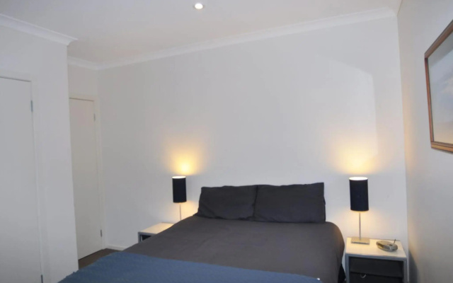 Sandpiper 3 - Close TO Beach AND Town – Guest Rooms – Inverloch