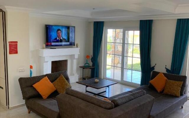 Emerald Villa 8