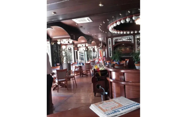 Hotel Adriana