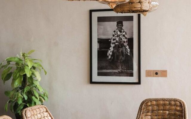 Stunning Villas Complex, 12 BR, Canggu With Staff