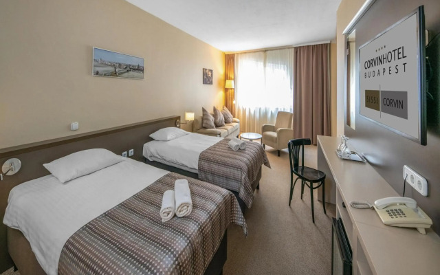 Corvin Hotel