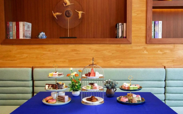 Jiangmen Gladden Hotel