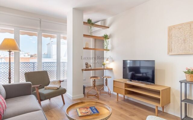 Apartment for 4 in Chamberi ( Plaza Olavide II )