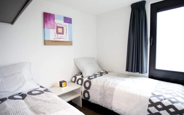 Villa With Roof Terrace Near Veluwemeer