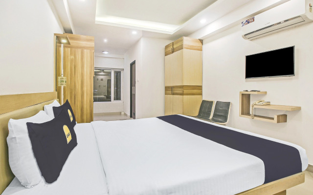 Super OYO Townhouse OAK The Platinum Studio 50