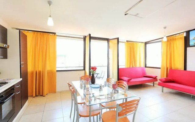Giardini Naxos Bright Apartments with Balcony