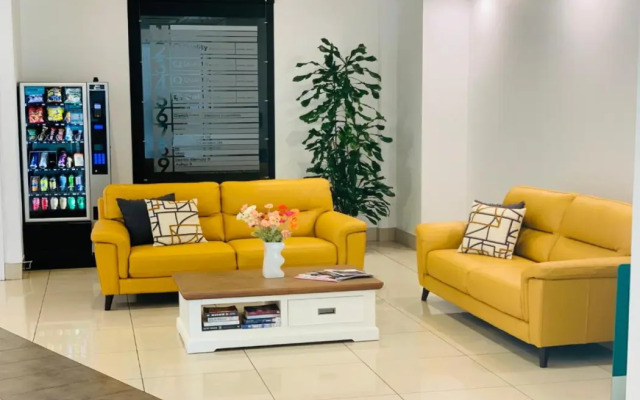 Quality Suites Central Square