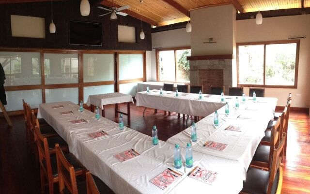Amani Gardens Inn