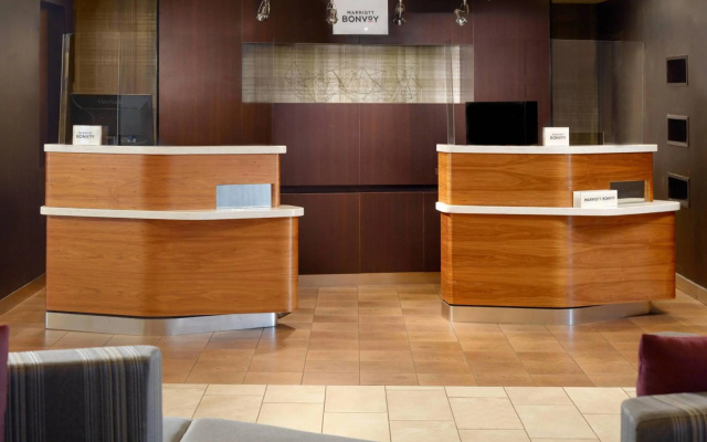 Courtyard by Marriott Greenville Haywood Mall - фото 2