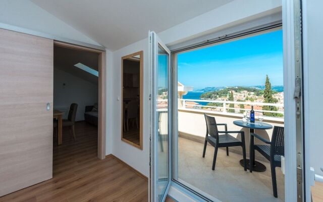 Apartments Rilovic, City and Sea view apartments