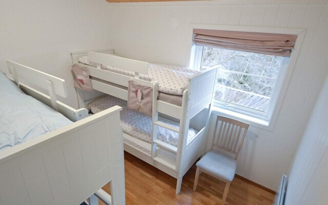 9 Person Holiday Home in Lyngdal