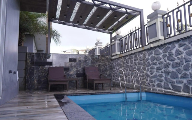 Stay 5 Villas
