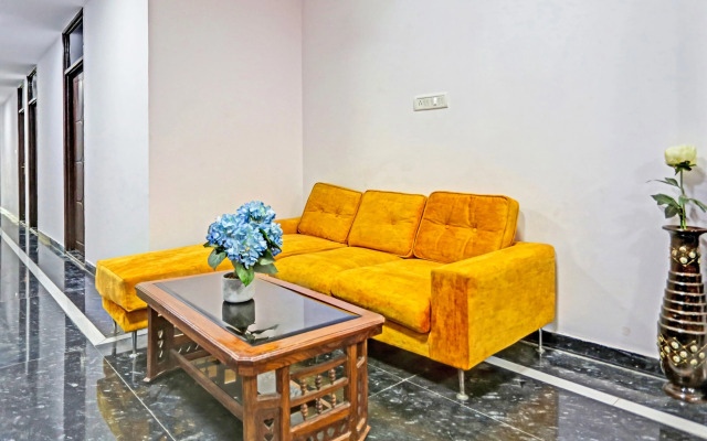 Collection O Hotel Holidays Inn and Banquet