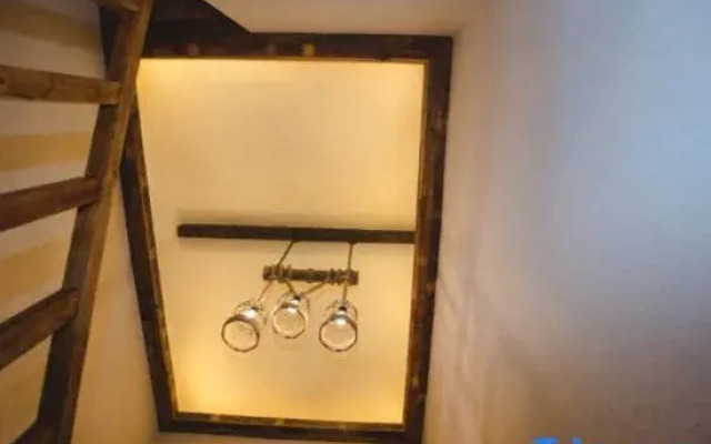 Rooftop Flower Stream Ink B&B