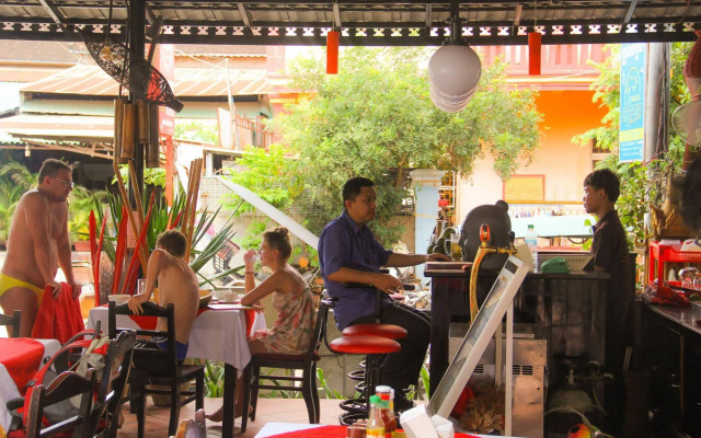 Tropical Breeze Guesthouse