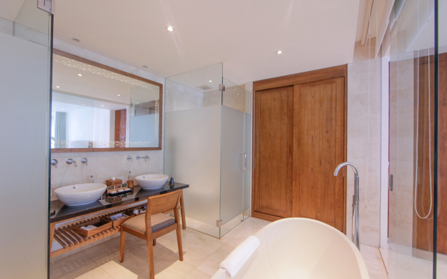 Отель Candi Beach Resort and Spa