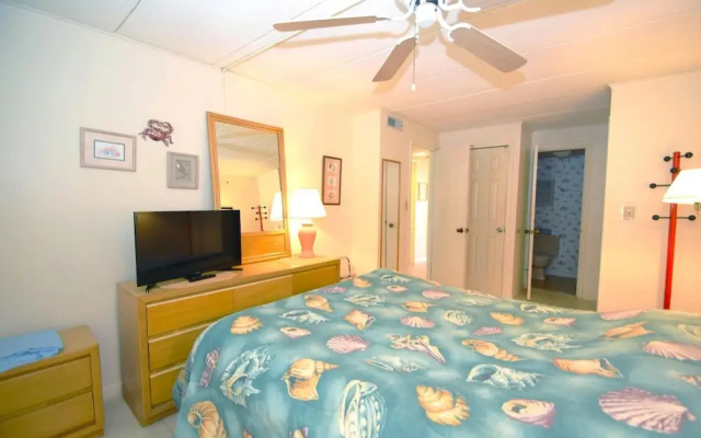 Thunder Island 80b 2 Bedroom Condo by RedAwning
