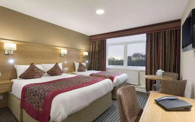 Ramada Resort by Wyndham Park Hall Wolverhampton