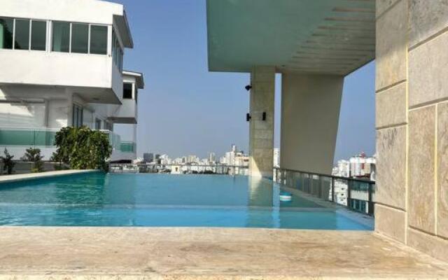 Apartamento Lujo + Piscina infinita + GYM + Sauna
