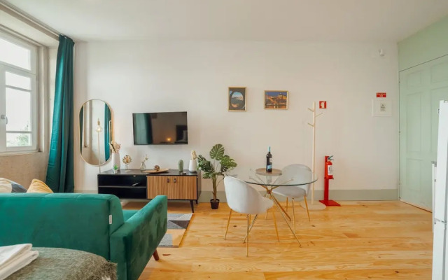 Downtown Suite B by Vacationy