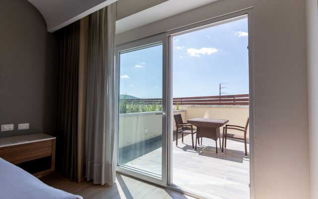 HS HOTSSON Hotel Irapuato