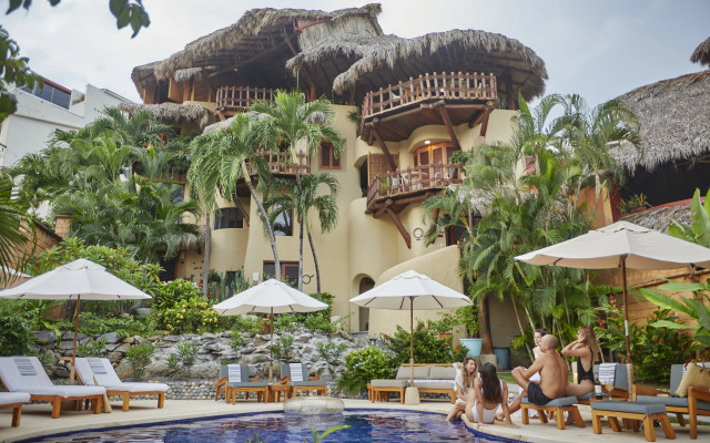 La Villa Luz Adults Only