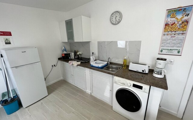Modern Minimalist Studio With Essential Comfort