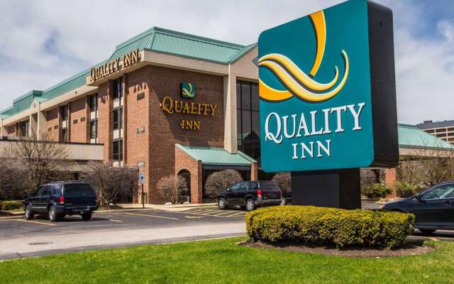 Quality Inn Schaumburg - Chicago near the Mall