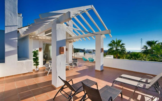 AL-321 Penthouse 3 bedrooms Alcazaba Lagoon