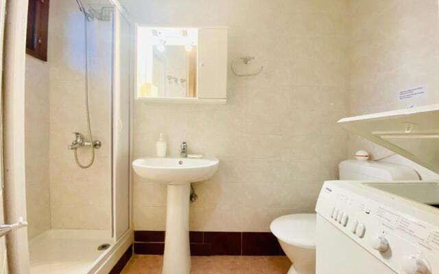 Casa Costa for 7 guests near Fourka beach