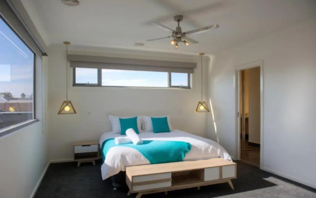 Mandel on High - Echuca Holiday Homes – Guest Rooms – Echuca
