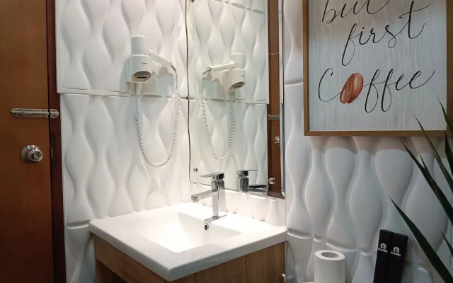 Comfort And Strategic 2Br Apartment At Vida View Makassar