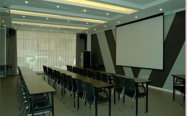 Fairyland Hotel Kunming East Station Branch