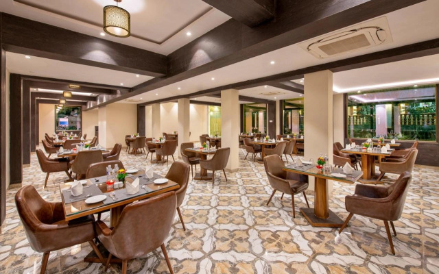 Sea Breeze Sarovar Portico Varca Goa