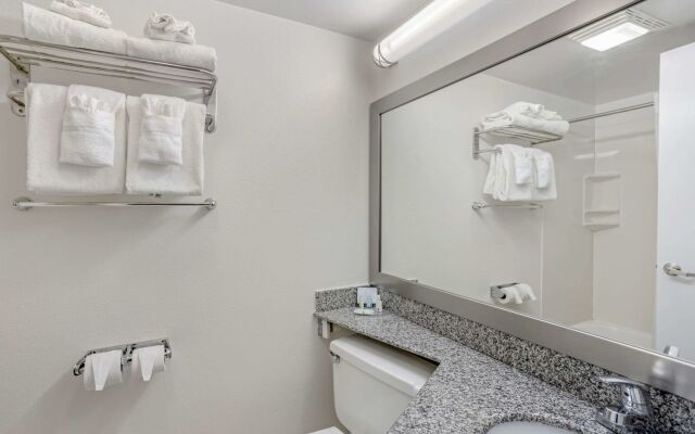 Quality Inn Enola - Harrisburg