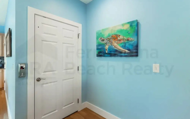 391 S Fletcher Ave C 3 Bedroom Townhouse by RedAwning