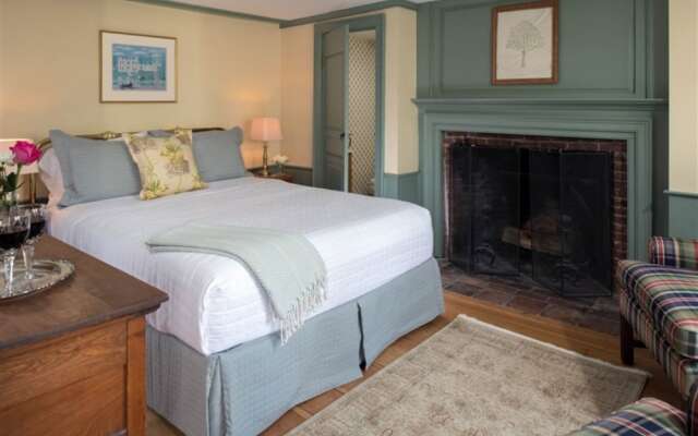 Waldo Emerson Inn