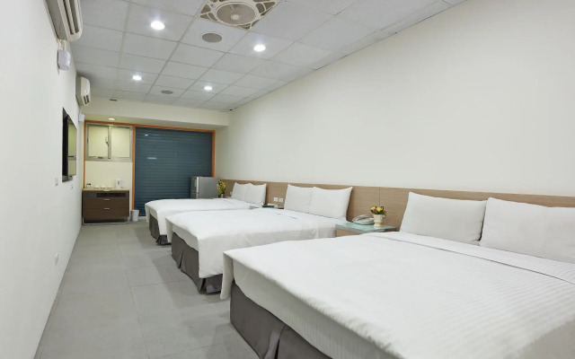Shihlin Service Apartment