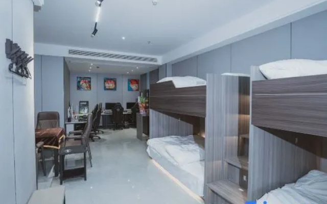 Qianyan E-Sports Hotel