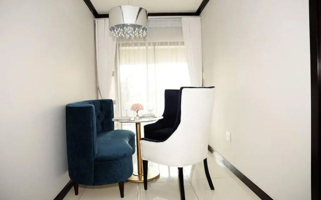 Vonzee apartment on Palmview Estate.