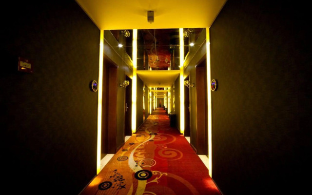 6+1 Chain Hotel Huaihua Railway Station